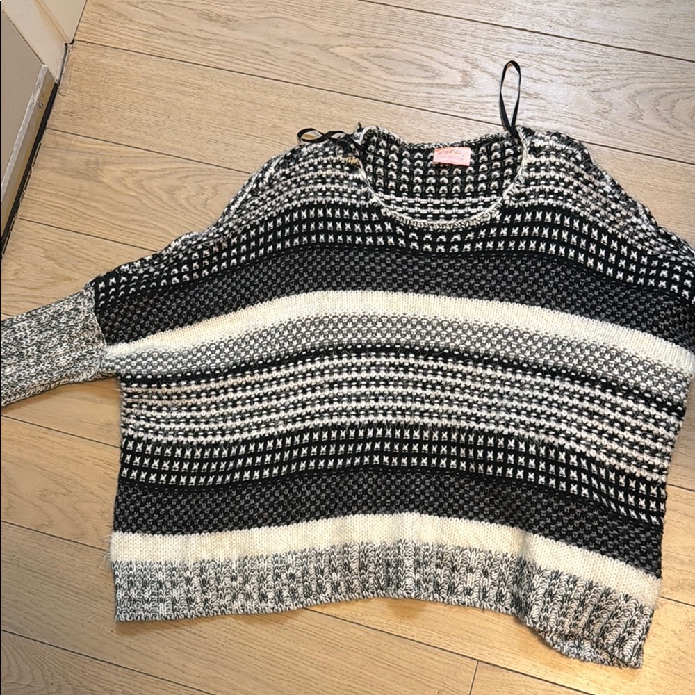 Black and White Crew Neck Striped Sweater